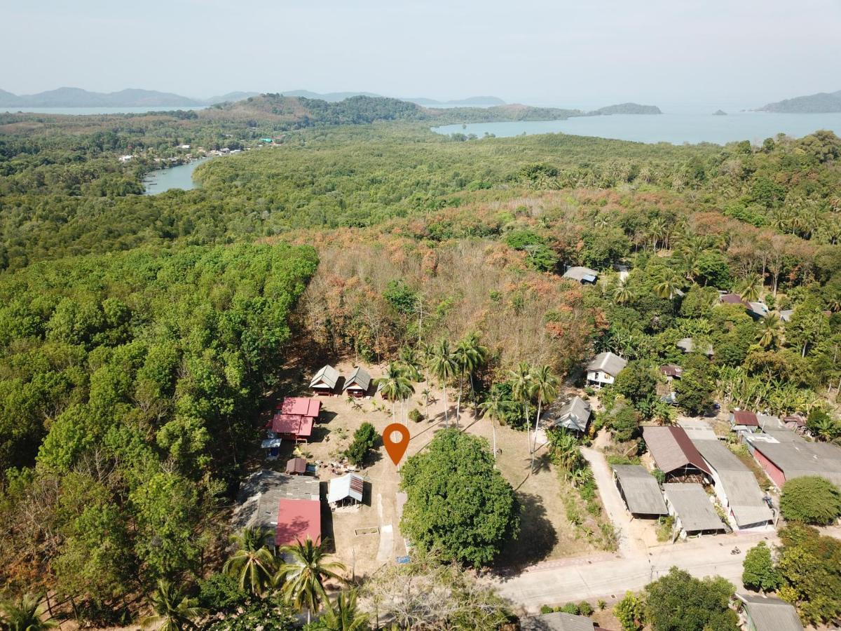 Mr Bao Homestay & Bungalows Ko Yao Noi Esterno foto